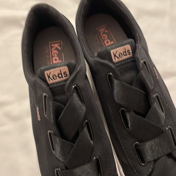Womens Black Platform Slip-On Keds Worn Once! - Picture 6 of 6
